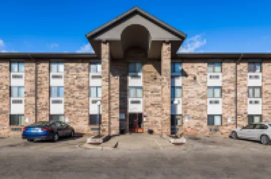 Motel 6 Bridgeview, IL