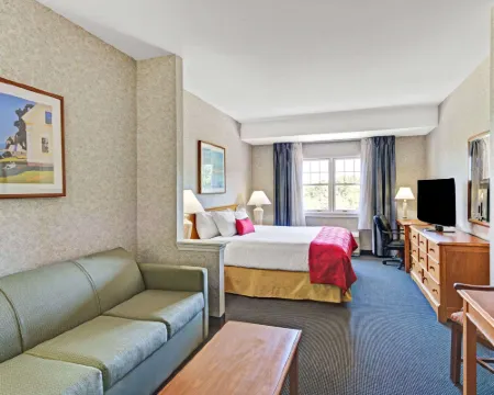 薩科舊果園海灘地區華美達酒店 薩科酒店