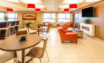 Microtel Inn & Suites by Wyndham Whitecourt