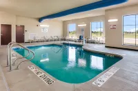 Cobblestone Hotel & Suites Appleton International Airport Hotels in Menasha