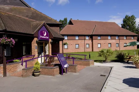 Premier Inn Christchurch (East) Отели рядом с достопримечательностью «Christchurch Priory»