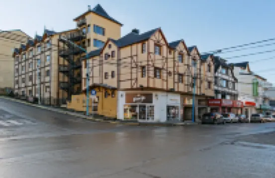Hotel Villa Brescia Hotels near Malvinas Square