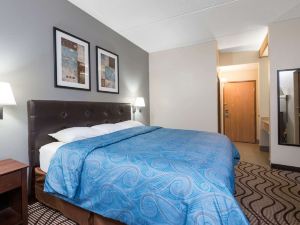 Super 8 by Wyndham Mars/Cranberry/Pittsburgh Area