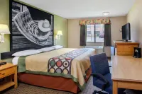 Super 8 by Wyndham Sherman Hotels in Sherman
