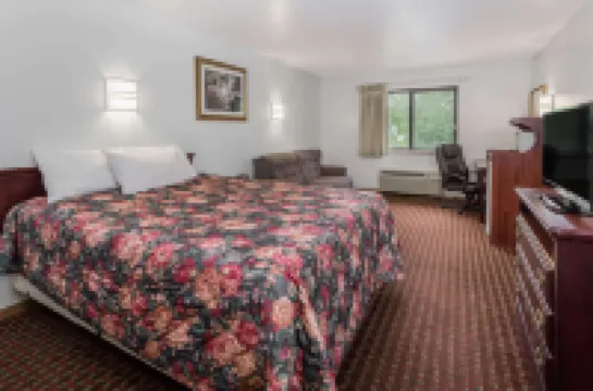 デイズ イン バイ ウィンダム ストートン ウィスコンシン