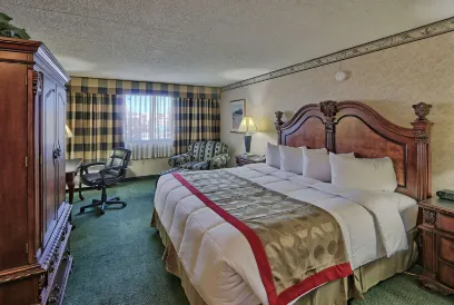Ramada Plaza by Wyndham Albuquerque Midtown