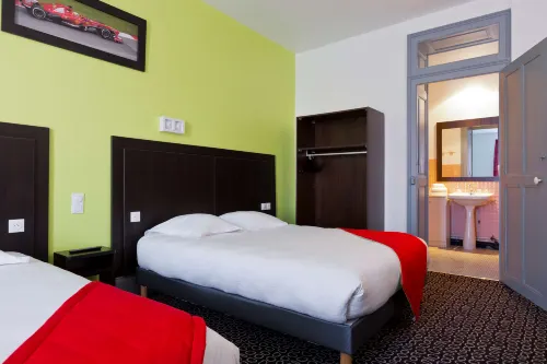 Enzo Hotels Contrexeville by Kyriad Direct Hotels in Vittel