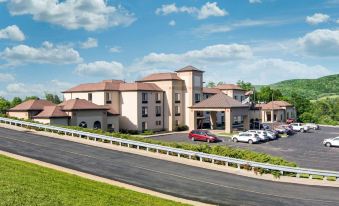 Comfort Inn & Suites Milford / Cooperstown