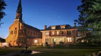 Manoir Chamberland (Adults Only, No Pets) Hotels in Notre-Dame-de-Bon-Secours-Partie-Nord
