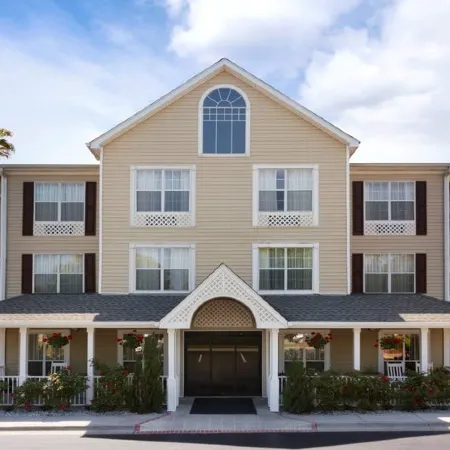 Country Inn & Suites by Radisson, Savannah Midtown, GA