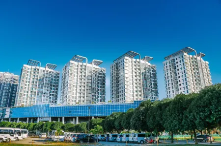 C Suites at Mactan Newtown Отели рядом с достопримечательностью «Остров Оланго»