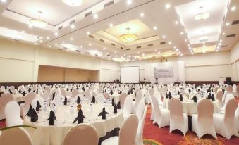 Padjadjaran Suites Resort and Convention Hotel