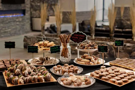 Days Inn by Wyndham Cranbrook Conference Centre