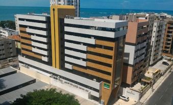 Palms Ponta Verde by Tropicalis