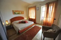 Casa Americani Hotels near Chiesa di San Donato
