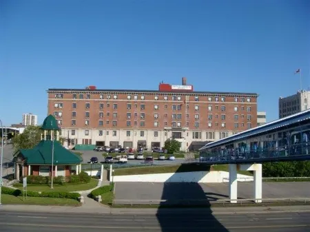 Prince Arthur Waterfront Hotel & Suites