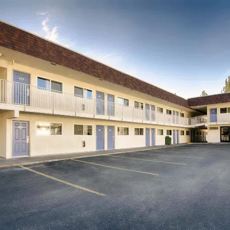 Motel 6 Mammoth Lakes, CA