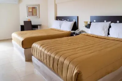 Hotel Plaza del Sol Hotels near Plaza Morelos 813