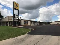 Super 9 Motel Troy Hotels in Newberry Township