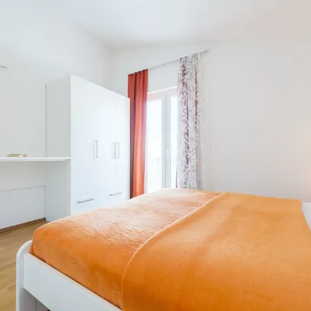 Apartments Nikolina
