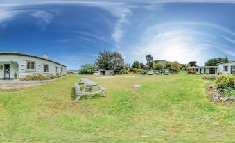 Kepplestone by the Sea - the Catlins