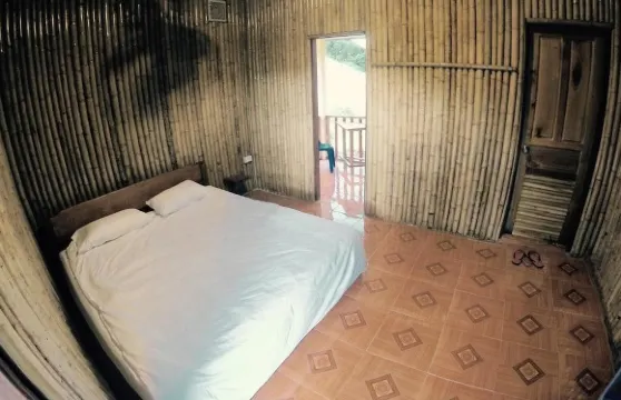 香姆多伊平房和餐廳酒店