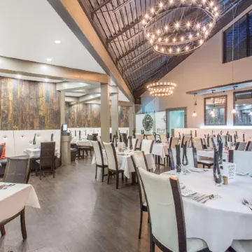 Ramada by Wyndham Cornwall