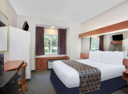 Microtel Inn & Suites by Wyndham Leesburg/Mt Dora