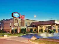 Hampton Inn Columbus-East Hotels near Magic Mountain Fun Center