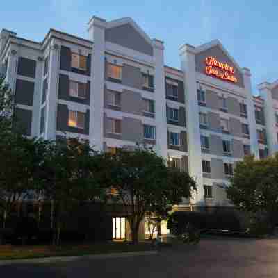 Hampton Inn & Suites Alpharetta Hotel Exterior