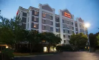 Hampton Inn & Suites Alpharetta Hotels in Alpharetta