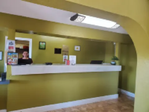 Americas Best Value Inn Frost Bank Center