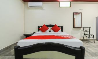 OYO 28668 Hotel Shiv Ganga