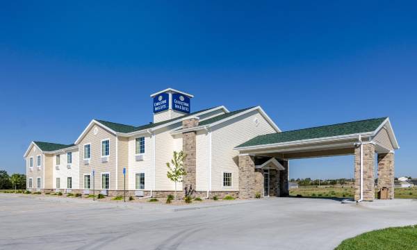 Cobblestone Inn & Suites Cambridge