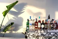 Dyo Suites - bar