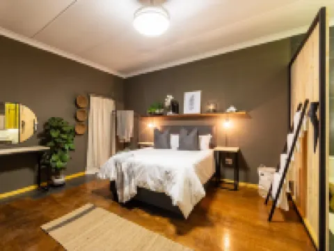 Royal Tree Guest House