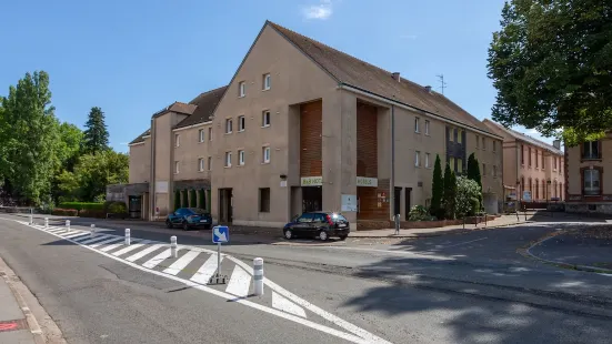 B&B Hotel Chartres Centre Cathedrale