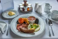 Petwood Hotel - breakfast