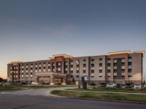 Hampton Inn & Suites Wichita/Airport Hotels in Wichita