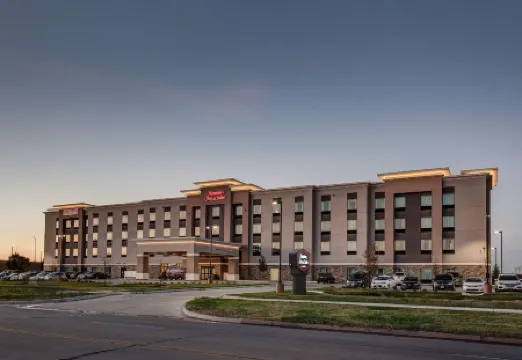 Hampton Inn & Suites Wichita/Airport