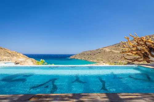 Calilo Hotels in Ios