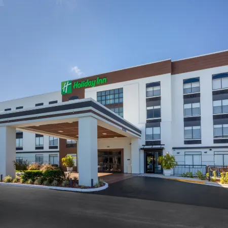 Holiday Inn TAMPA NORTH by IHG Отели рядом с достопримечательностью «Зоопарк Лоури»