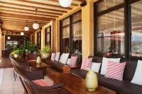 Luna Park Hotel Yoga & Spa - parking