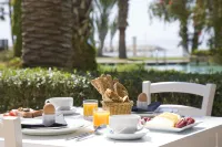 Sandy Beach Hotel & Spa - breakfast