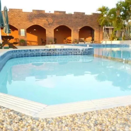 Castle Motor Lodge