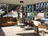 Hotel Hugo Hotels in Edremit