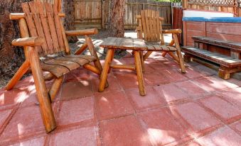 Montana Cabin - 1938 by Big Bear Vacations