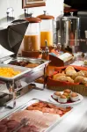 Ezüsthíd Hotel - breakfast