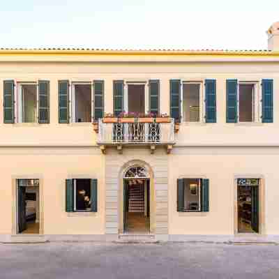 Acanthus Blue Hotel Exterior