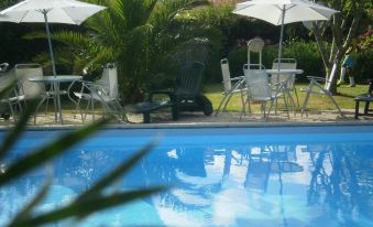 Les Bains de Mer Riviera Bretonne - Housity